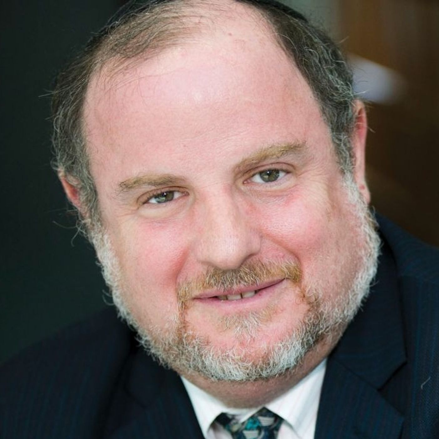 On Principle-Episode 122-Shifting Standards-How Tzniyus and Kashrus Hanhagos properly differ between Eretz Yisroel and America -A discussion with Rabbi Michael J. Broyde