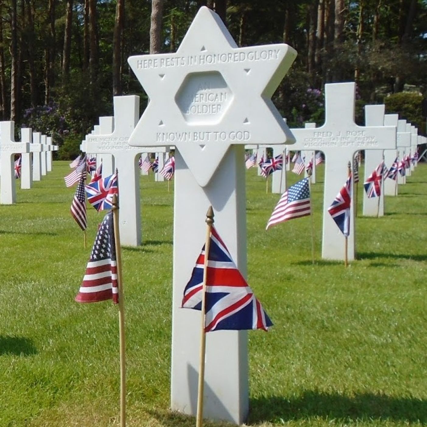 Decorating Tombstones and Military Enlistment-Actually Celebrating Memorial Day -With Rabbi Kalman Worch