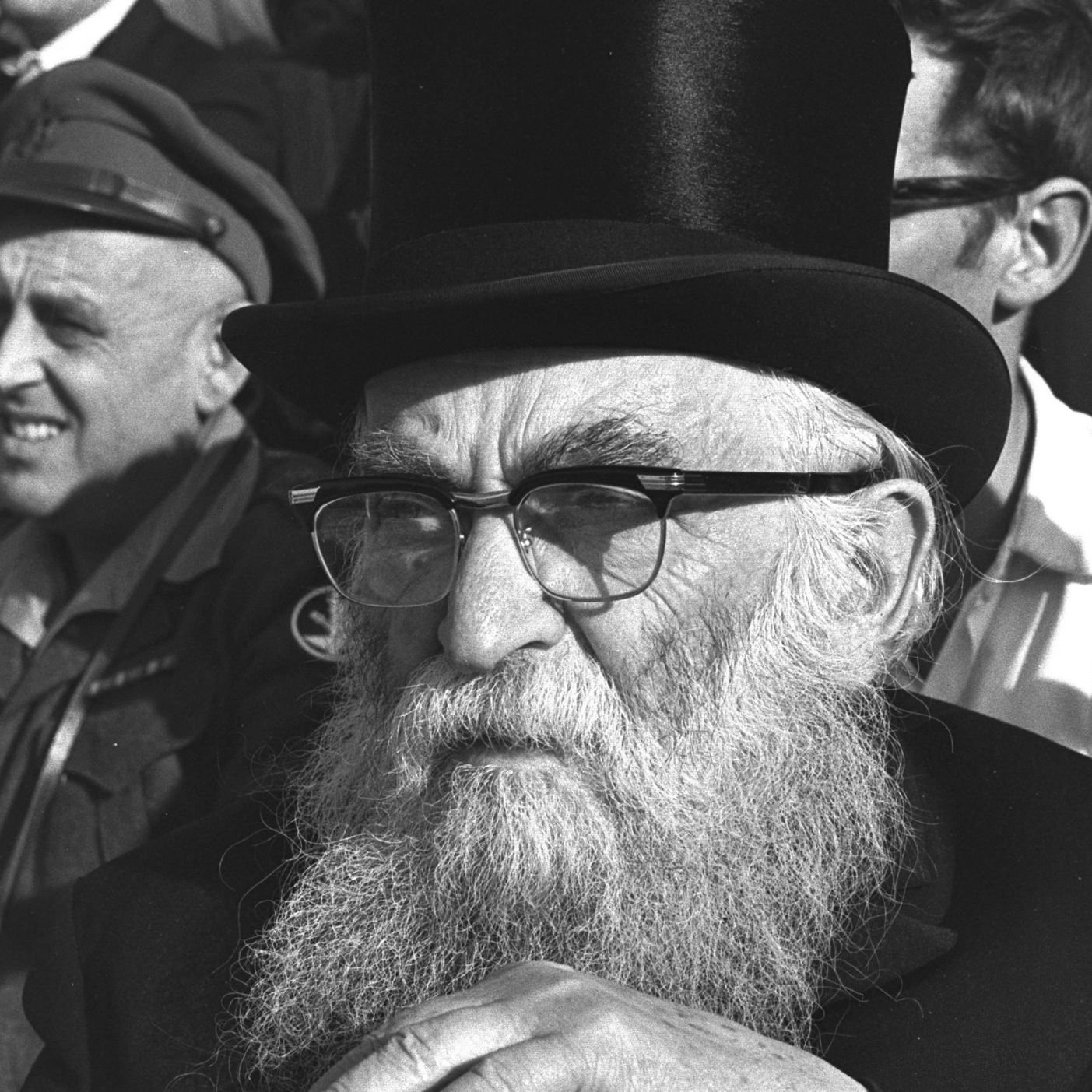 Why so many sick persons disregard their doctors and Rabbis and refuse to eat on Yom Kippur-Insights from Rav Issur Yehudah Untermann Z"l