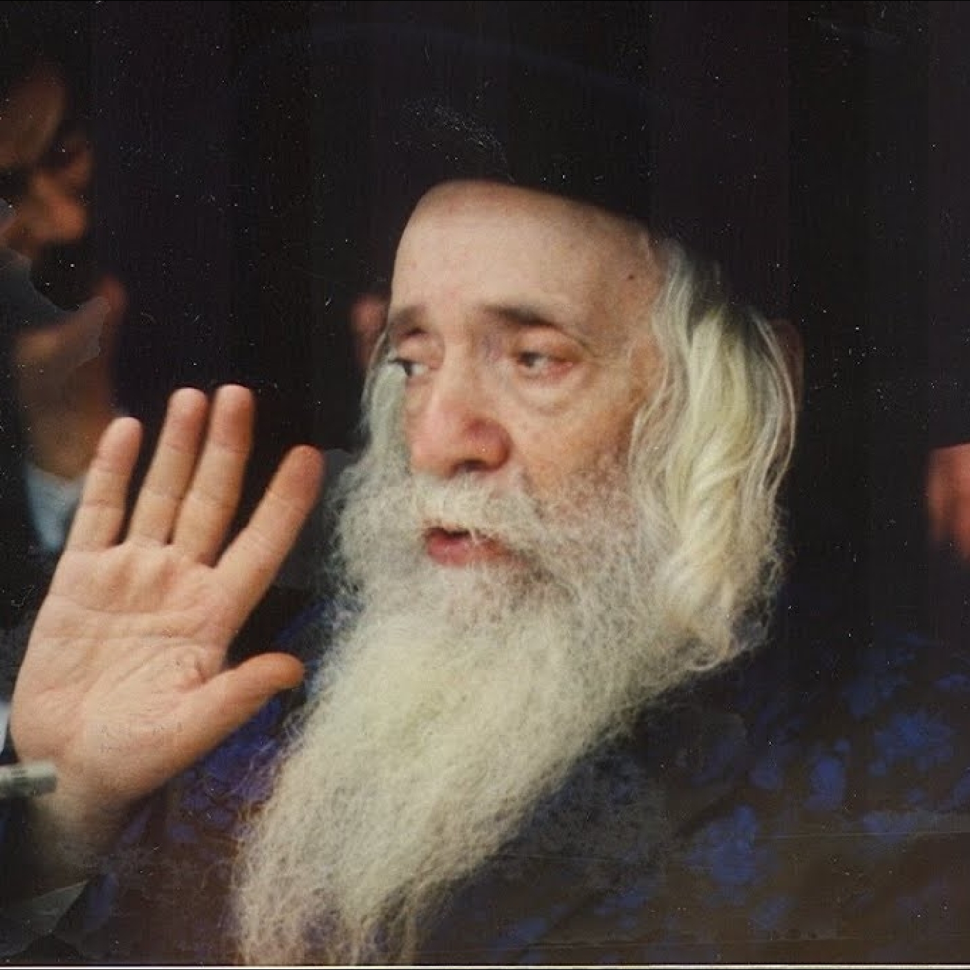 (9185) KLAUSENBERGER REBBE - HAPPY WITH YOUR RASHA?