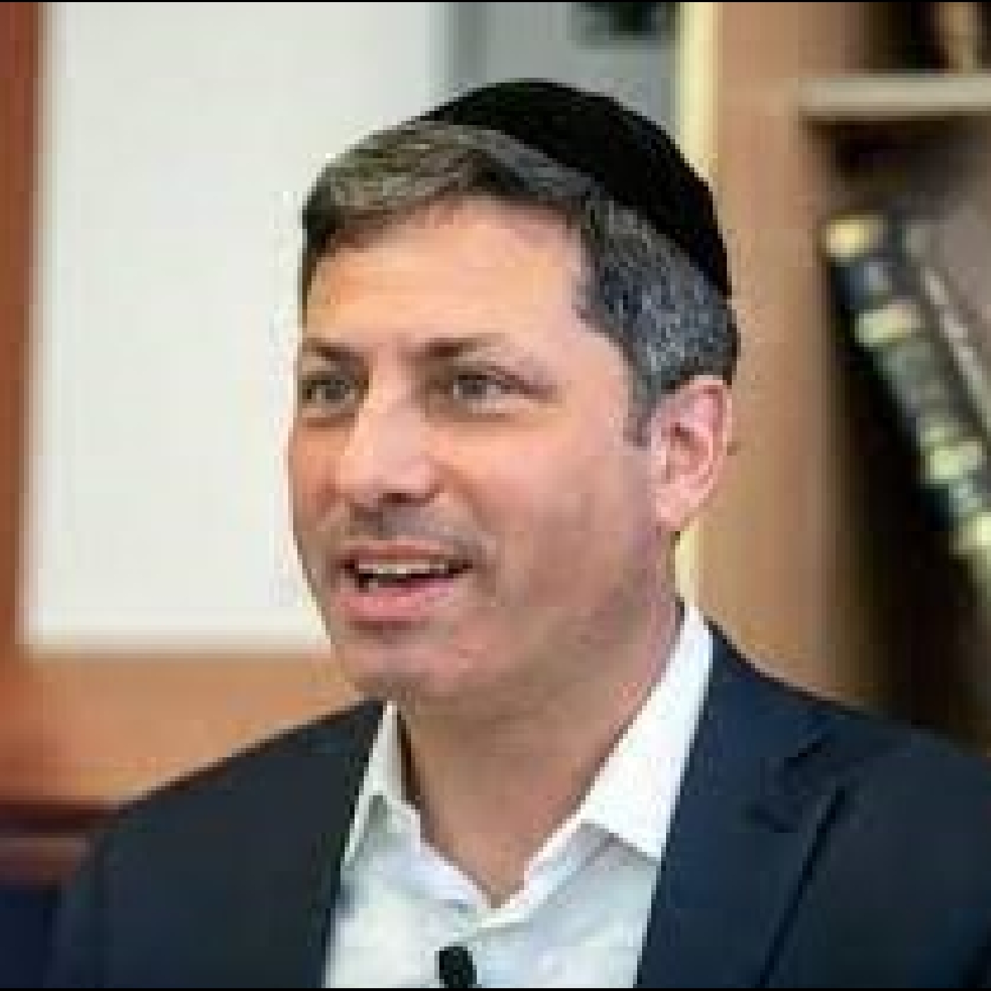 A wise father saves his daughter (Rav Eli Stefansky)
