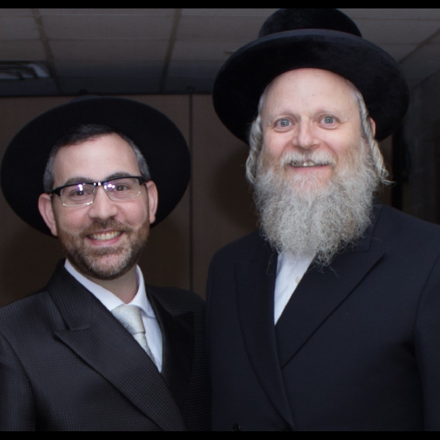 9393 Rav Shloime m'Karlin (Rav Shulem Noach Lanudau)