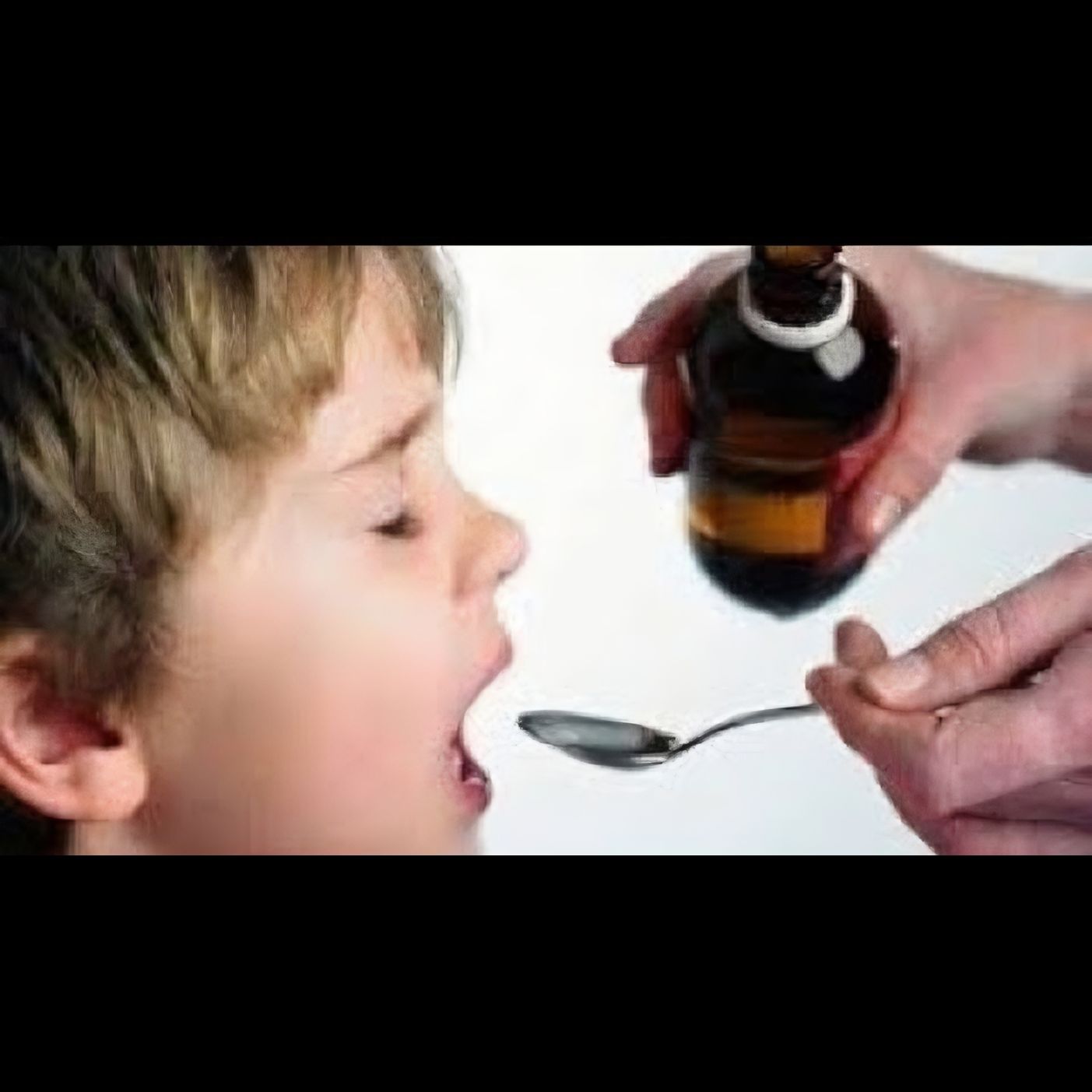 Giving the Medicine ☆ נותן את התרופה (Hebrew ST) (9382)